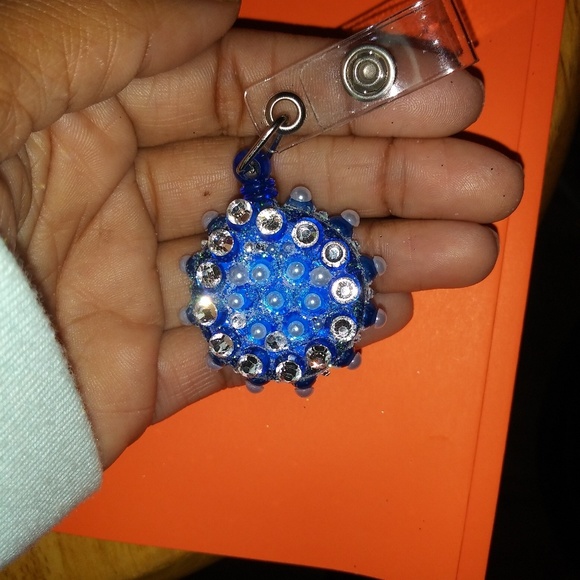 Bling Badge holder - Picture 3 of 8